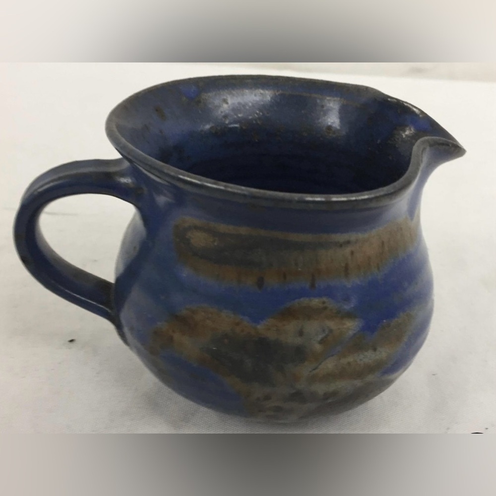Hand-Crafted Ceramic Cream & Sugar Set - Picture 4 of 5